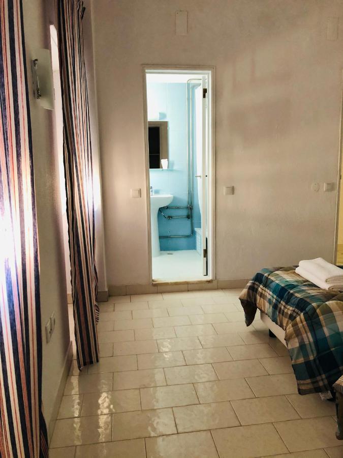 Central Atlantic Beach Guesthouse Costa de Caparica Eksteriør billede